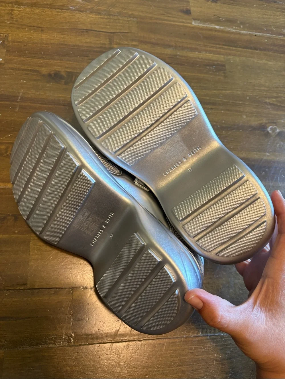 Charles & Keith Metallic Curved Platform Mary Jane Sneakers Silver 37 Edgy Goth